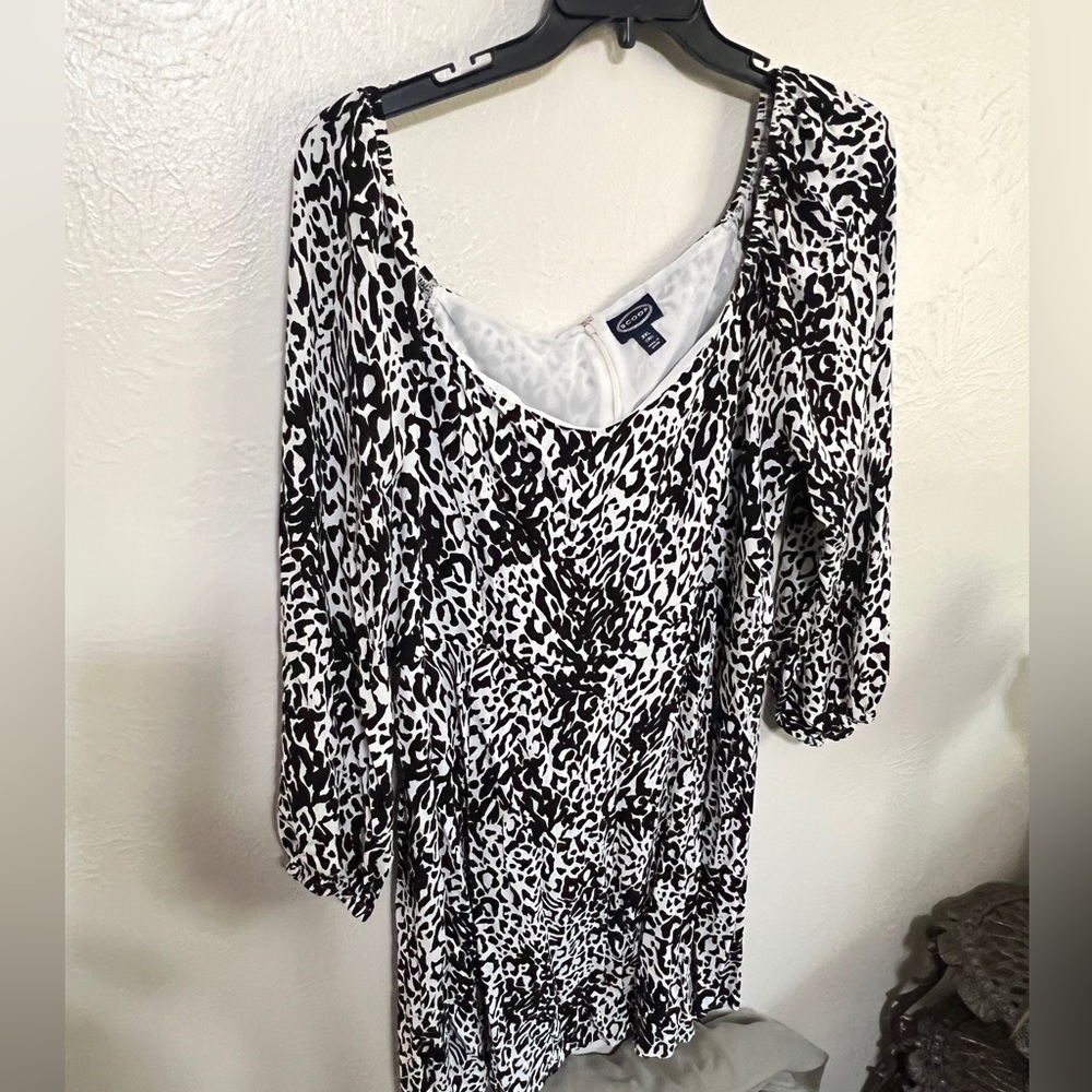 Scoop leopard dress